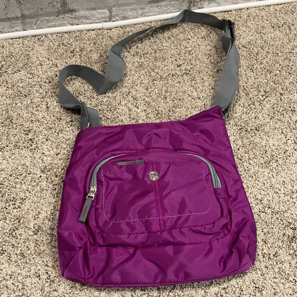 Swiss Gear crossbody